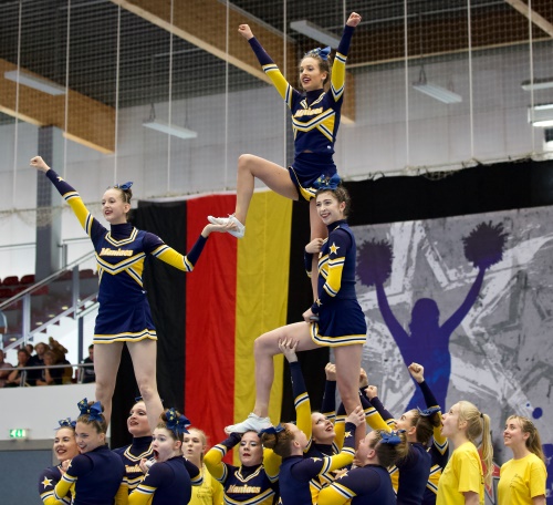 Maniacs Cheerleader gehören zu Top Teams in Deutschland
