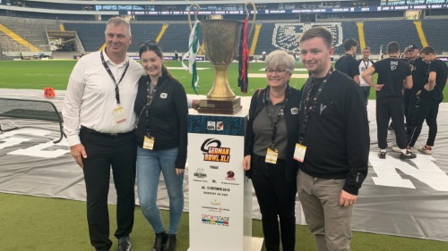 links: Randy Ambrosie mit Familie beim German Bowl 2019